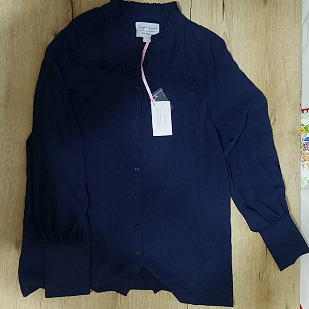 Brand new Evy's Tree Madison blouse